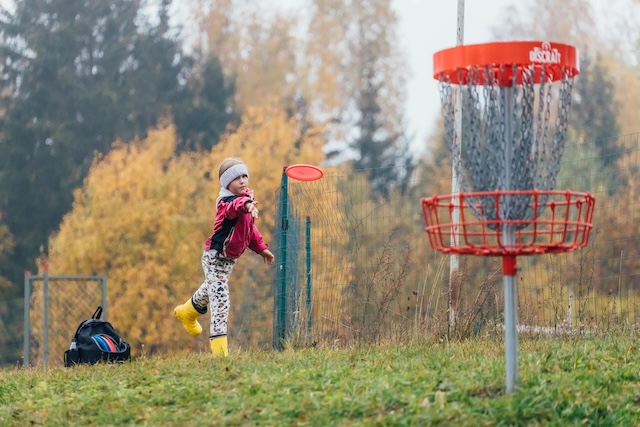 disku-golfs-cover